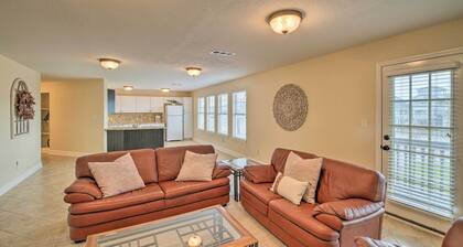 Apt w/ Balconies - Steps to Kemah Boardwalk!
