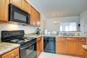 Interior - Inviting High Point Townhome With Patio + Privacy! (High Point)