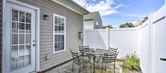 Inviting High Point Townhome With Patio + Privacy!