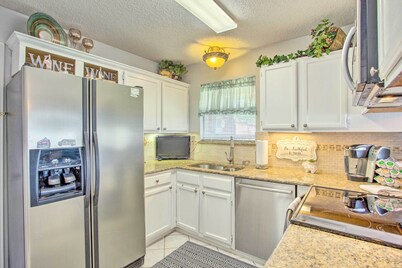 Family-friendly Rowlett Home ~ 23 Mi to Dallas