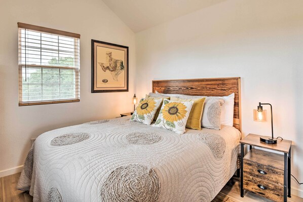 Apartment (0 Bedroom) | Interior