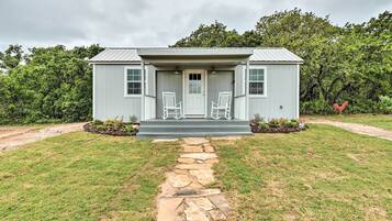 Apartment (0 Bedroom) | Exterior