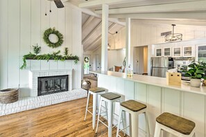 Interior - Stylish Franklin Cabin on 6 Private Acres! (Franklin)