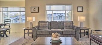 Quaint Anchorage Townhome - 6 Miles to Downtown!
