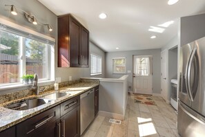 Casa (2 Bedrooms) | Interior