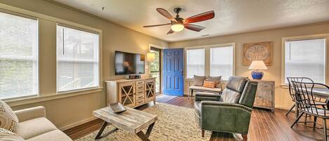 Cottage (2 Bedrooms) | Front of property