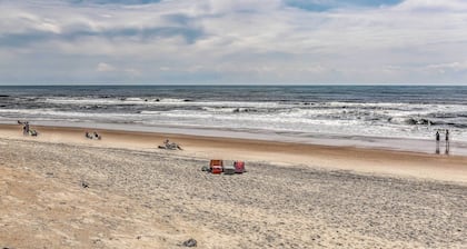 Cozy Cottage < 2 Mi to Cape Hatteras Natl Shore!