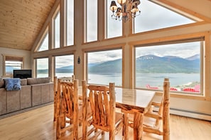 Interior - Breathtaking Views: Twin Lakes Retreat w/ Deck (Twin Lakes)