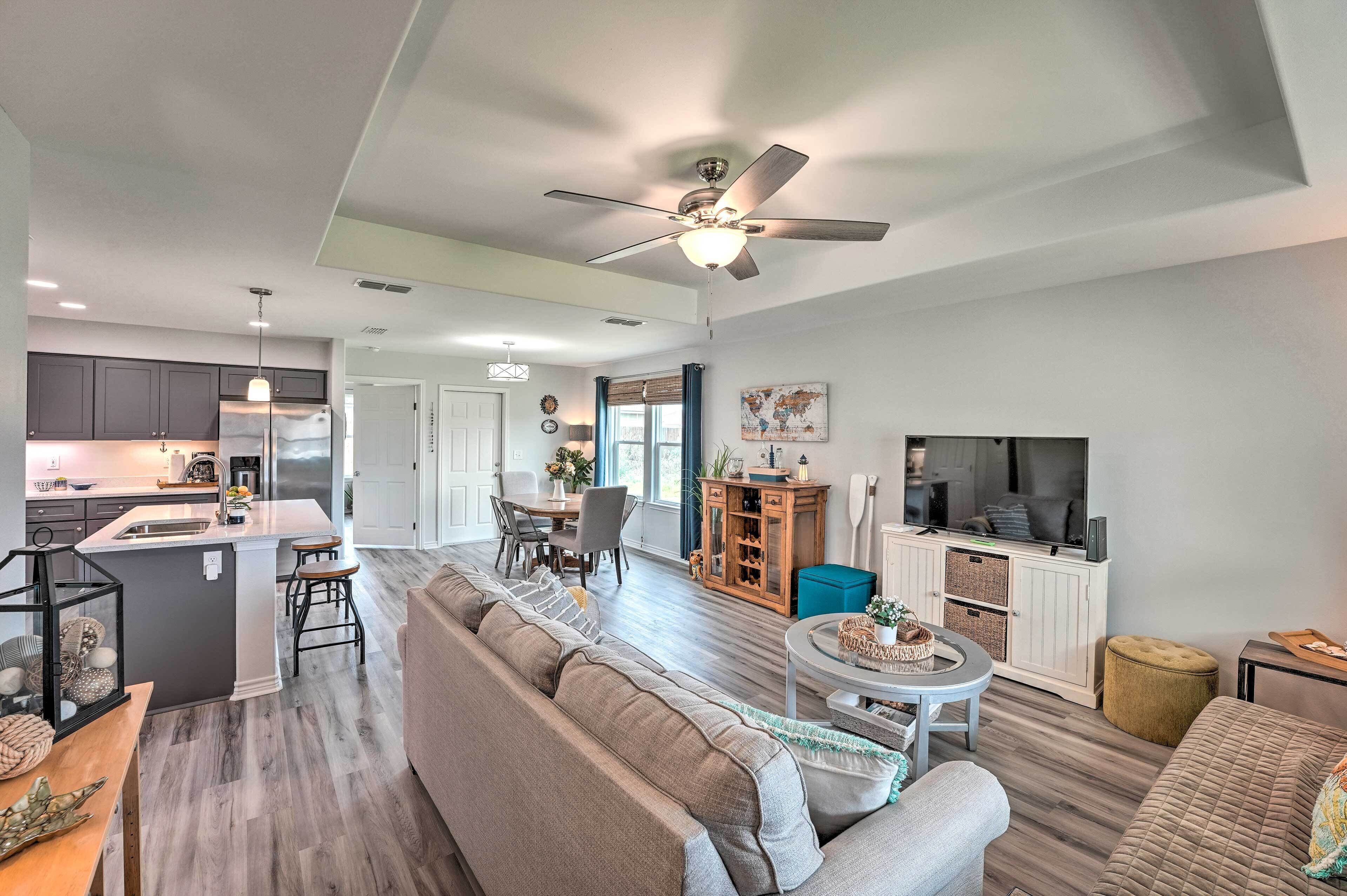 House (3 Bedrooms) | Interior