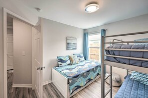 House (3 Bedrooms) | Interior - 2 Mi to Boating: 'RR Sea House' in Aransas Pass! (Ingleside)