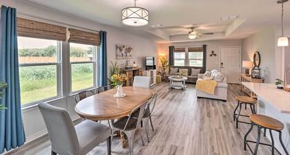 2 Mi to Boating: 'RR Sea House' in Aransas Pass!