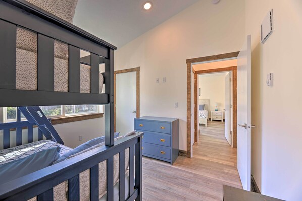 Cottage (2 Bedrooms) | Interior