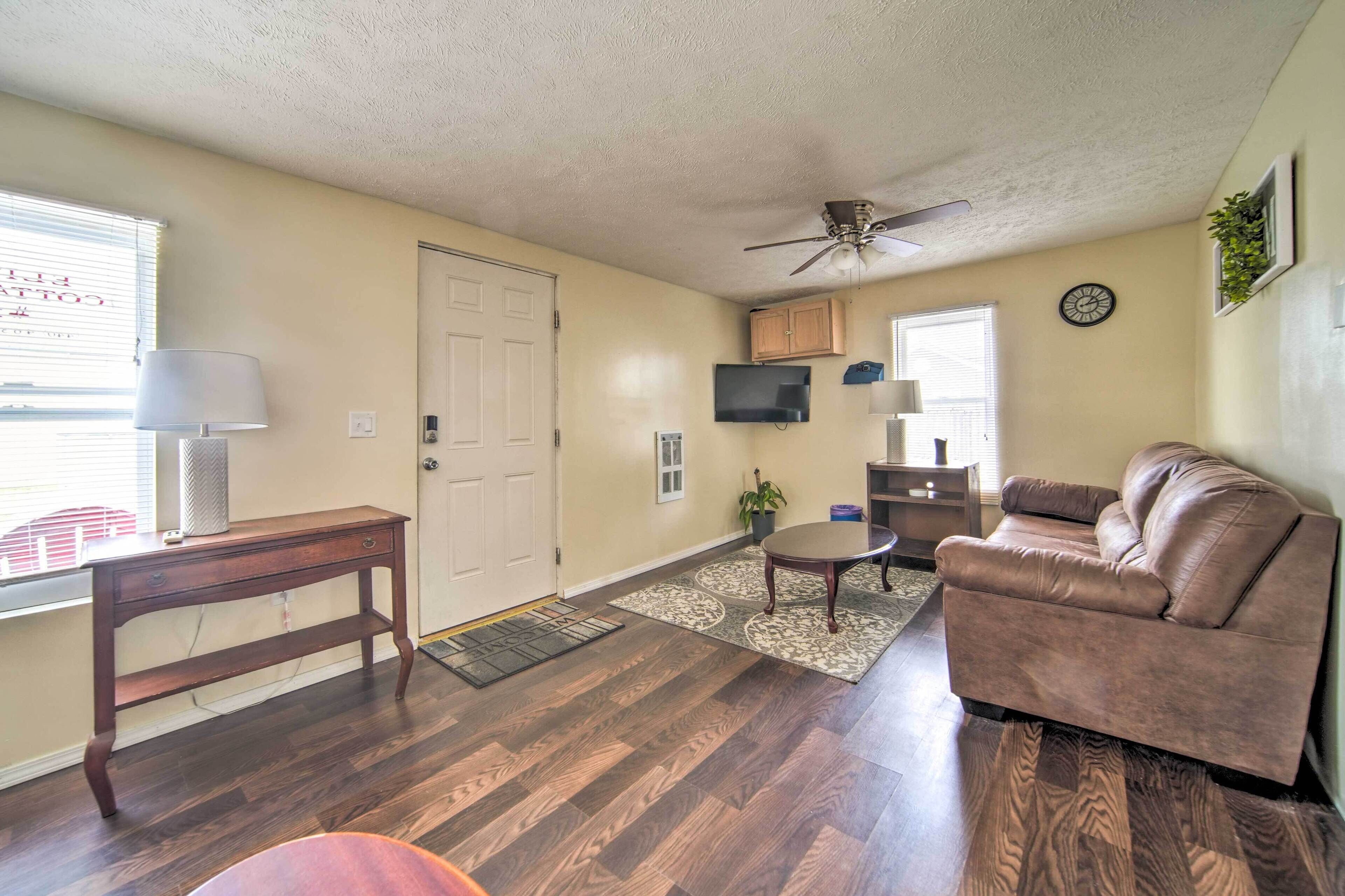 Cottage (2 Bedrooms) | Interior