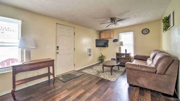 Cottage (2 Bedrooms) | Interior