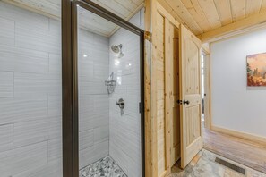 Hus (3 Bedrooms) | Innvendig