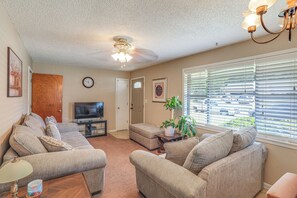 Casa (2 Bedrooms) | Interior