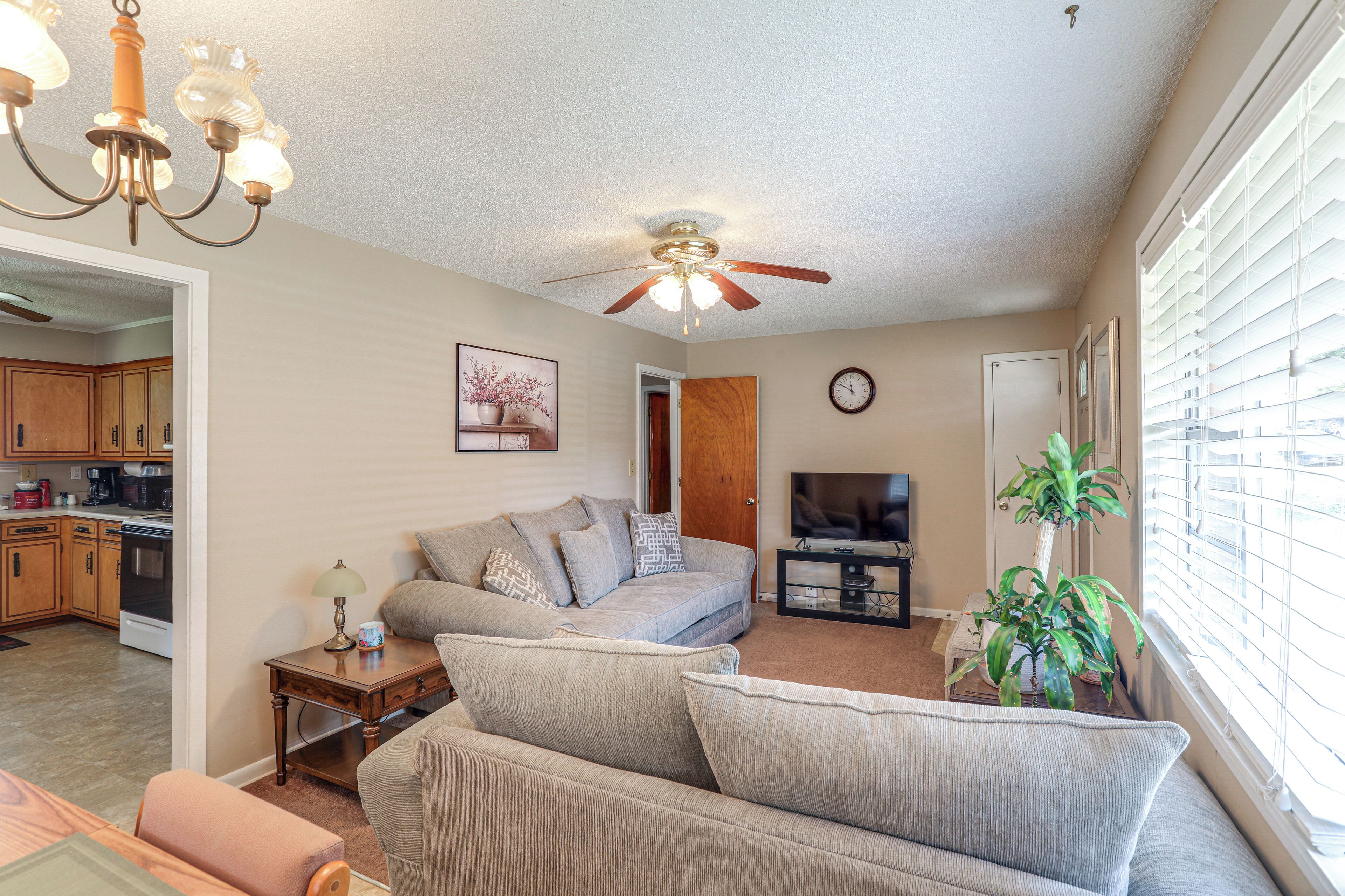 House (2 Bedrooms) | Interior