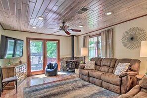 House (4 Bedrooms) | Interior
