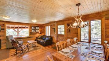 Rumah (2 Bedrooms) | Interior