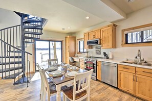 Casa (2 Bedrooms) | Interior