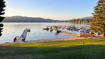 Rumah (4 Bedrooms) | Interior