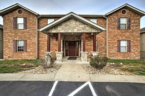 Interior - Branson Condo Near Lake & Silver Dollar City! (Branson)