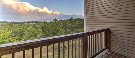 Apartment (3 Bedrooms) | Front of property