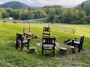 Interior - Family-friendly Retreat: Enjoy Year-round Fun (Abingdon)