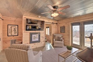 House (2 Bedrooms) | Interior - Mountain Home Cabin Rental w/ Fire Pit! (Mountain Home)