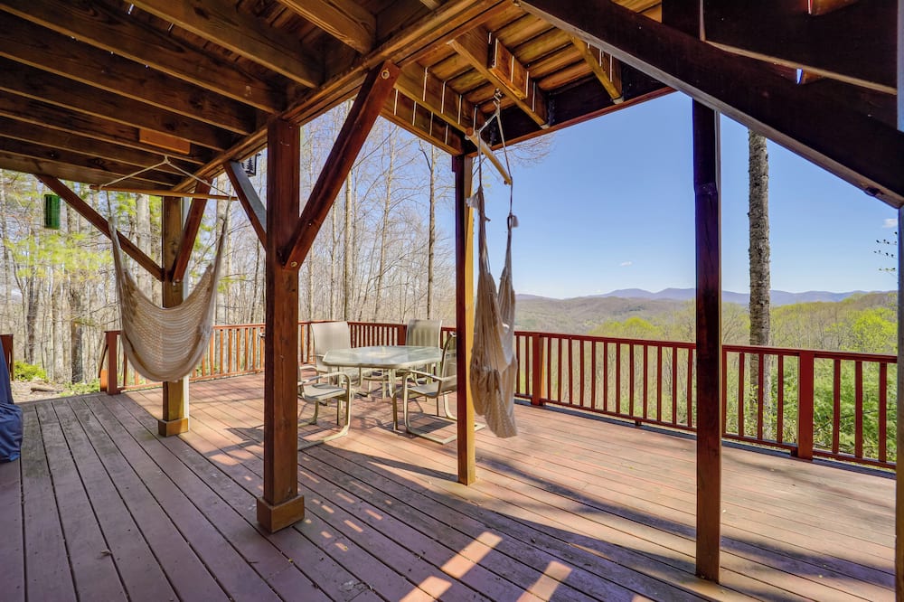 Game Room + Mtn Views: Banner Elk Cabin - Laurel Creek, NC