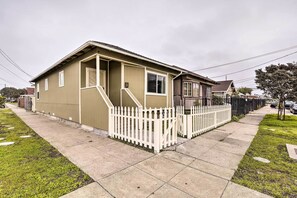 Exterior - Updated Bay Area Abode Near Beach & Dtwn SF! (Richmond)