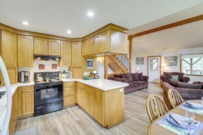 House (5 Bedrooms) | Interior - Scenic Kootenai Forest Home w/ Outdoor Living Area (Rexford)