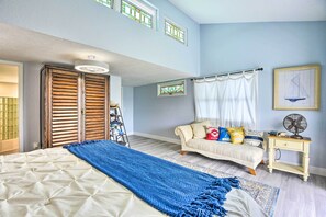 Cottage (2 Bedrooms) | Interior - Longboat Key Cottage: Extended Stays Welcome! (Longboat Key)