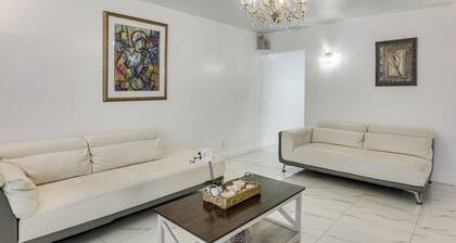 West Palm Beach Apartment 3 Mi to Shore!