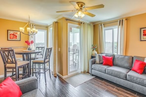 Apartment (2 Bedrooms) | Interior - Ocean Views & Amenities: Sands Beach Club Condo! (Myrtle Beach)