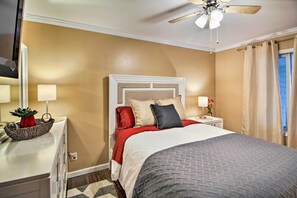 Apartment (2 Bedrooms) | Interior - Ocean Views & Amenities: Sands Beach Club Condo! (Myrtle Beach)