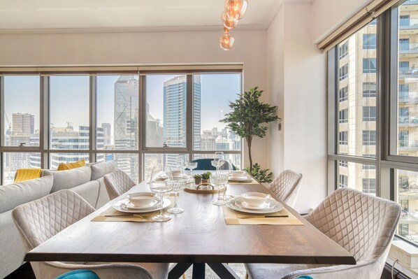 تناول الطعام