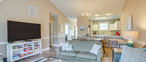 Apartment (2 Bedrooms) | Front of property