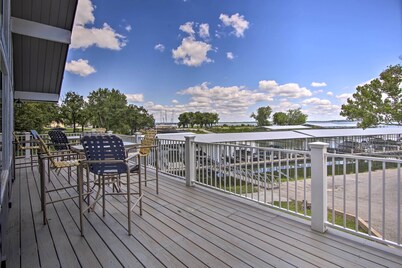 Walk to Lake: Family Gem w/ Pool Access in Afton