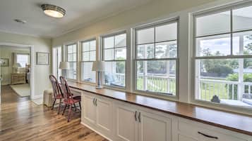 Cottage (2 Bedrooms) | Nội thất