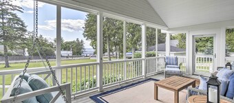 Ephraim Home w/ Yard - Walk to Lake Michigan!