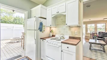 Cottage (2 Bedrooms) | Interior