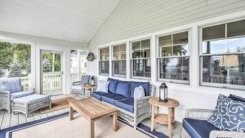 Cottage (2 Bedrooms) | Interior