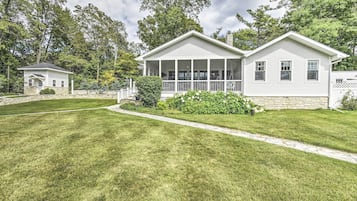 Cottage (2 Bedrooms) | Exterior