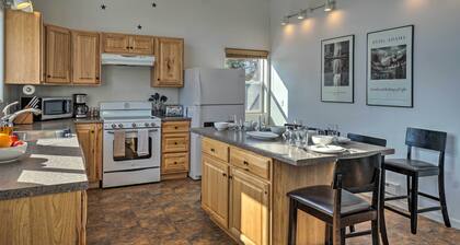 Pet-friendly Duplex w/ Northern Lights Aurora View