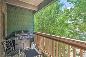 Apartment (2 Bedrooms) | Interior - Frisco Condo 2 Blocks to Main St: Year-round Fun! (Frisco)