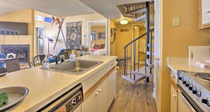 Cozy Ski-in/ski-out Granby Condo w/ Balcony!