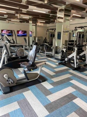 Fitness facility - Lovely 1  bedroom with office space and pool view (Atlanta)