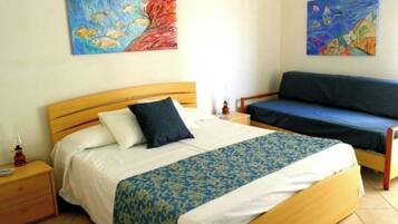 2 bedrooms, bed sheets