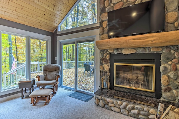 House (3 Bedrooms) | Interior - Family Escape - Near Little Traverse Wheelway (Harbor Springs)